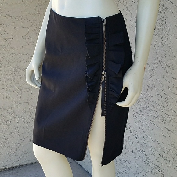 Banana Republic Dresses & Skirts - Banana Republic Ruffled Zip Slit Pencil Skirt